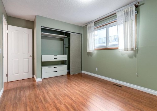 3-123 13 Avenue Ne, Calgary, AB - Indoor