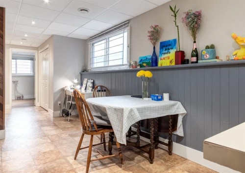 3-123 13 Avenue Ne, Calgary, AB - Indoor Photo Showing Dining Room