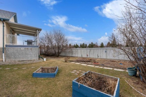 70 Anaheim Green Ne, Calgary, AB - Outdoor