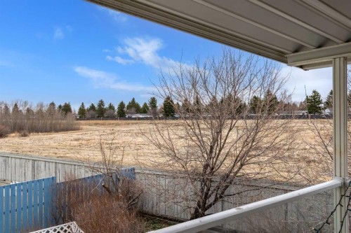 70 Anaheim Green Ne, Calgary, AB - Outdoor