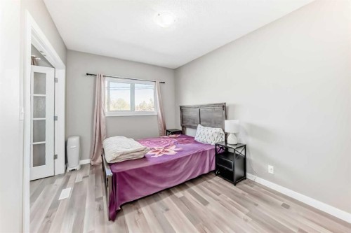 4611 50 Street, Red Deer, AB - Indoor Photo Showing Bedroom