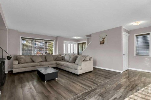 178 Evansmeade Common Nw, Calgary, AB - Indoor Photo Showing Living Room