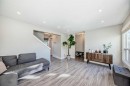 3920 44 Avenue Ne, Calgary, AB  - Indoor Photo Showing Living Room 