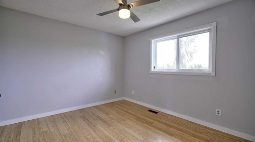 124 Riverbrook Way Se, Calgary, AB - Indoor Photo Showing Other Room