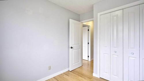 124 Riverbrook Way Se, Calgary, AB - Indoor