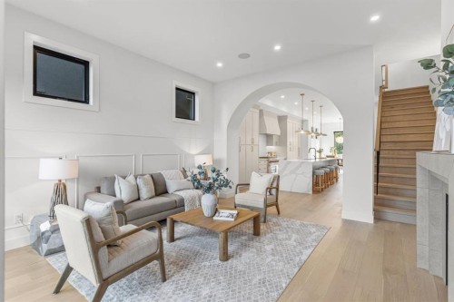 1904 48 Avenue Sw, Calgary, AB - Indoor Photo Showing Living Room