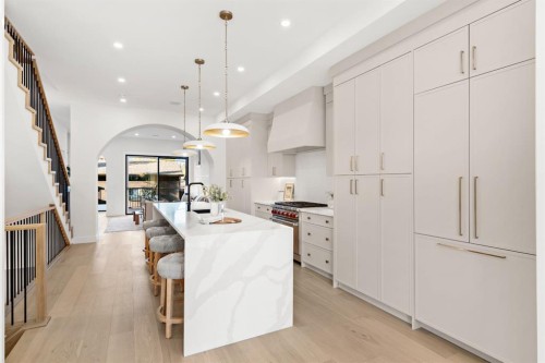 1904 48 Avenue Sw, Calgary, AB - Indoor Photo Showing Kitchen With Upgraded Kitchen