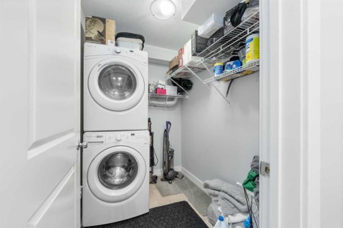1105-6118 80 Avenue Ne, Calgary, AB - Indoor Photo Showing Laundry Room