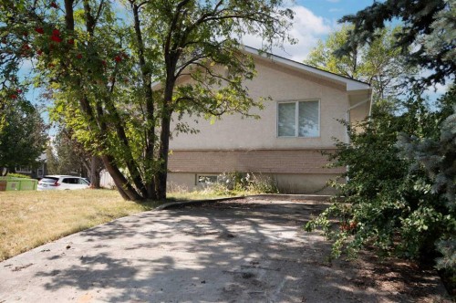 4328 Greenview Drive Ne, Calgary, AB - Outdoor