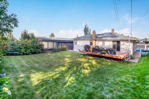 1437 23 Street Sw, Calgary, AB - Outdoor