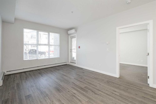 1119-95 Burma Star Road, Calgary, AB - Indoor Photo Showing Other Room