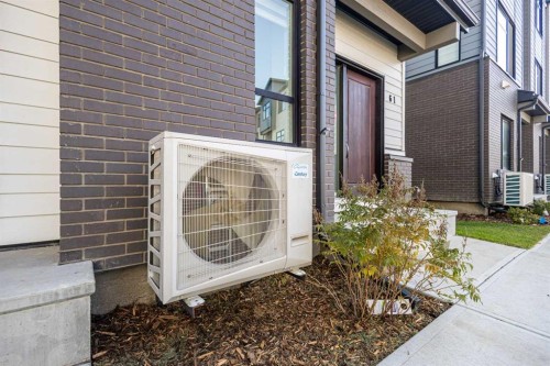 61-903 Mahogany Boulevard Se, Calgary, AB - Outdoor With Exterior