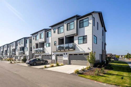 61-903 Mahogany Boulevard Se, Calgary, AB - Outdoor With Facade