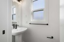 61-903 Mahogany Boulevard Se, Calgary, AB  - Indoor Photo Showing Bathroom 