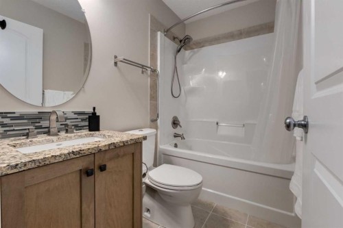 162 Walden Crescent Se, Calgary, AB - Indoor Photo Showing Bathroom