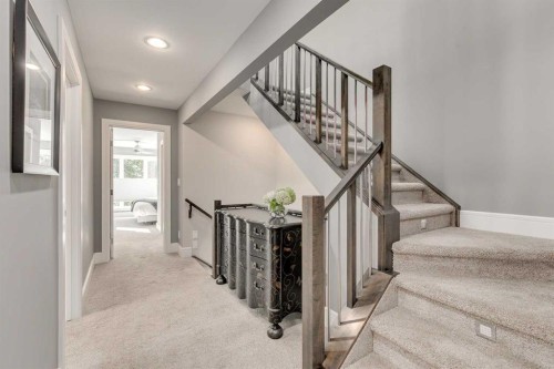 506 54 Avenue Sw, Calgary, AB - Indoor Photo Showing Other Room