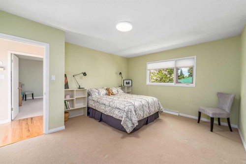 2604 11 Avenue Nw, Calgary, AB - Indoor Photo Showing Bedroom