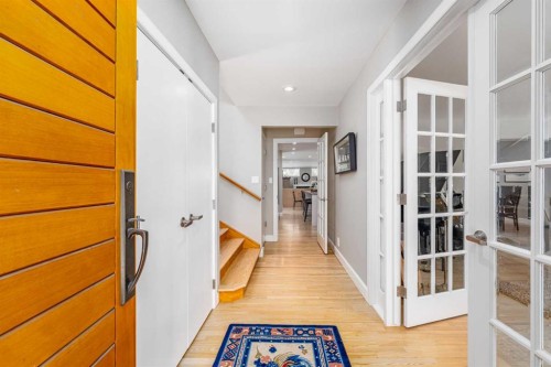 2604 11 Avenue Nw, Calgary, AB - Indoor Photo Showing Other Room