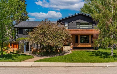 2604 11 Avenue Nw, Calgary, AB - Outdoor