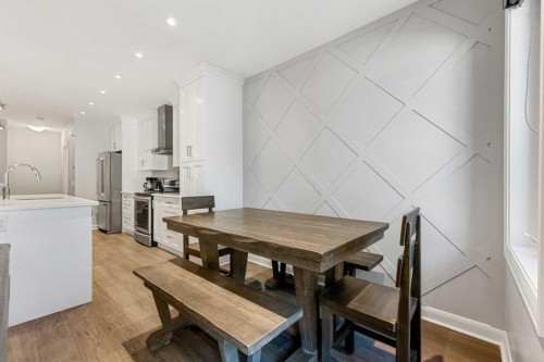 2-530 56 Avenue Sw, Calgary, AB - Indoor Photo Showing Other Room