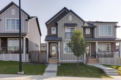 201 Carringvue Way NW Calgary, AB T3P 1K6