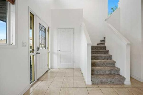 345 Prestwick Terrace Se, Calgary, AB - Indoor Photo Showing Other Room