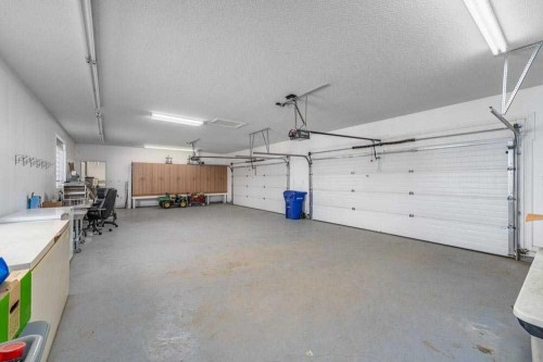88 Sharp Hill Drive, Rural Rocky View County, AB - Indoor Photo Showing Garage