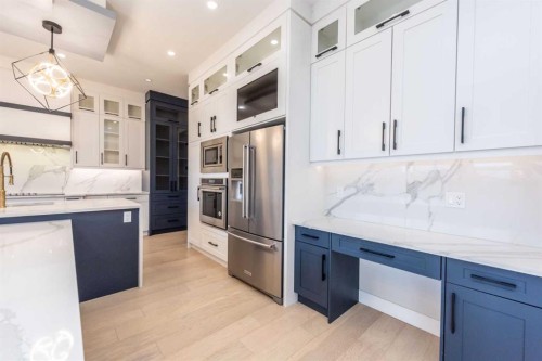 62 Waterford Road, Chestermere, AB - Indoor Photo Showing Kitchen With Upgraded Kitchen