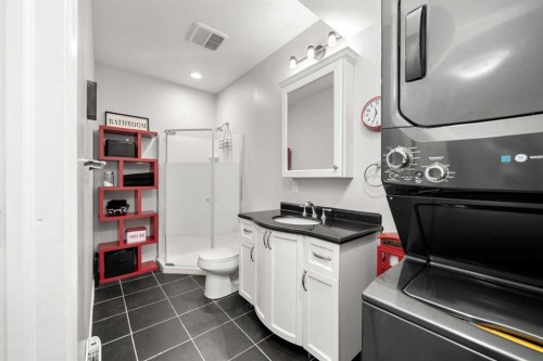 49 Marquis Grove Se, Calgary, AB - Indoor Photo Showing Laundry Room