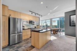 1006-215 13 Avenue SW Calgary, AB T2R 0V6