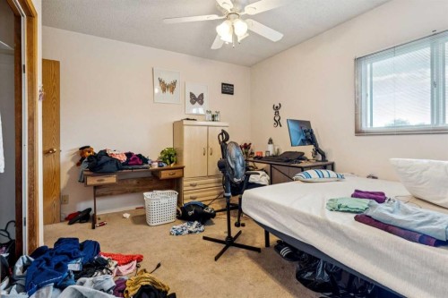 233 27 Avenue Ne, Calgary, AB - Indoor Photo Showing Other Room