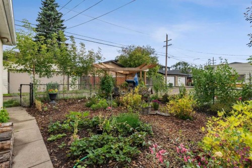 233 27 Avenue Ne, Calgary, AB - Outdoor