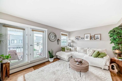 304-2010 35 Avenue Sw, Calgary, AB - Indoor Photo Showing Living Room