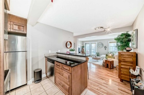 304-2010 35 Avenue Sw, Calgary, AB - Indoor