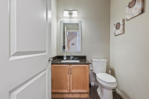114 Everglen Crescent Sw, Calgary, AB - Indoor Photo Showing Bathroom