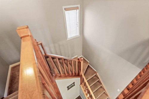 114 Everglen Crescent Sw, Calgary, AB - Indoor Photo Showing Other Room