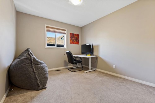 114 Everglen Crescent Sw, Calgary, AB - Indoor Photo Showing Office