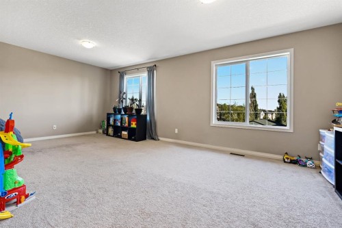 114 Everglen Crescent Sw, Calgary, AB - Indoor Photo Showing Other Room