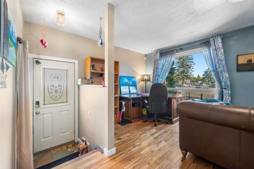62 Fonda Crescent Se, Calgary, AB - Indoor