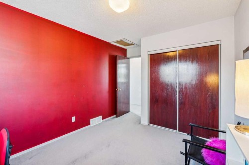 142 Elizabeth Way Se, Airdrie, AB - Indoor