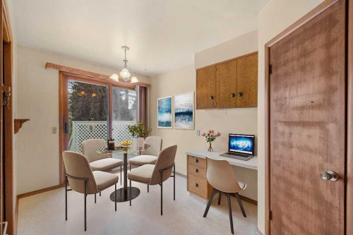 4207 Brisebois Drive Nw, Calgary, AB - Indoor Photo Showing Dining Room