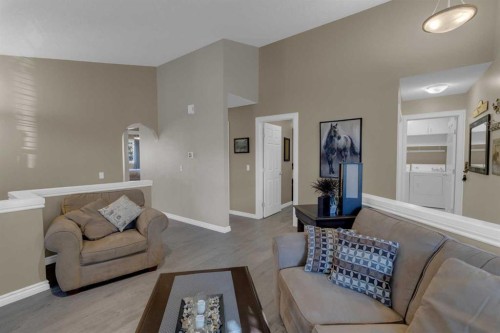 266 Canals Circle Sw, Airdrie, AB - Indoor Photo Showing Living Room
