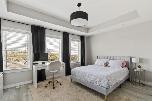 3048 85 Street Sw, Calgary, AB - Indoor Photo Showing Bedroom