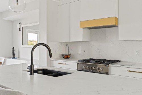 3048 85 Street Sw, Calgary, AB - Indoor Photo Showing Kitchen With Double Sink With Upgraded Kitchen