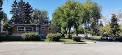 3727 Valdes Place NW Calgary, AB T2L 2A2
