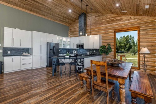 32101 Range Road 50, Rural Mountain View County, AB - Indoor