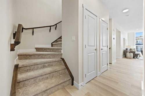 2150 Bayview Drive Sw, Airdrie, AB - Indoor Photo Showing Other Room