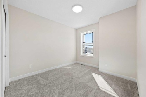 2150 Bayview Drive Sw, Airdrie, AB - Indoor Photo Showing Other Room