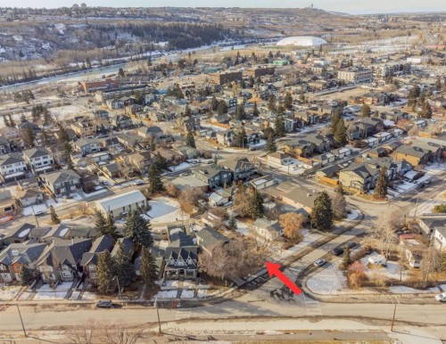 4327 20 Avenue Nw, Calgary, AB - Outdoor With View