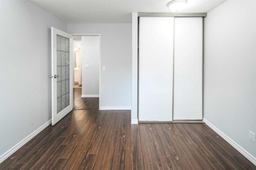 310-545 18 Avenue Sw, Calgary, AB - Indoor Photo Showing Other Room